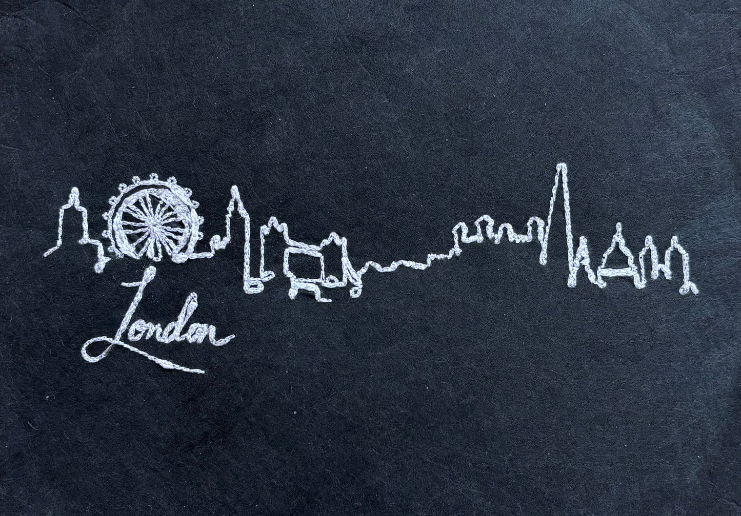 Women's Hooded Sweatshirt with London skyline